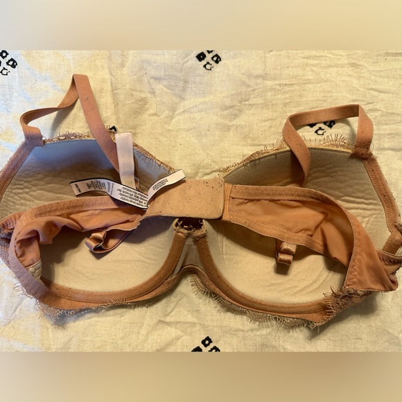 Victoria’s Secret Dream Angels Lined Demi - Picture 4 of 5